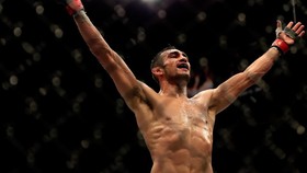 UFC 249: Gaethje dan Ferguson Bangga Duel saat Corona