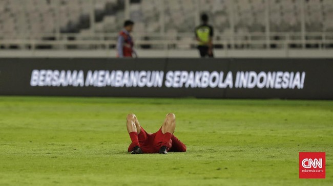 Kegagalan lawan Thailand membuat posisi Indonesia belum bergerak dari juru kunci klasemen grup G kualifikasi Piala Dunia 2022.