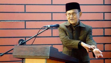 Butuh Istirahat Total, Keluarga Pilih BJ Habibie Dirawat di ICU