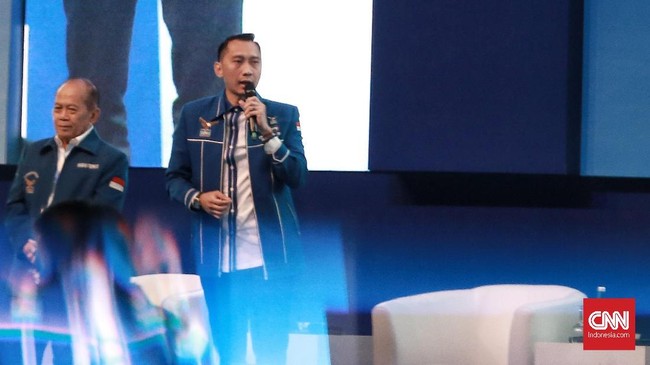 Partai Demokrat respons Ruhut Sitompul yang menuduh Edhie Baskoro Yudhoyono alias Ibas menimbun minyak.