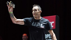 Ferguson Utang Pukulan ke Perut Khabib