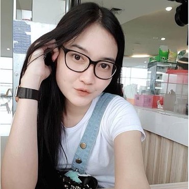 Intip 6 Penampilan 'Polos' Pedangdut Nella Kharisma