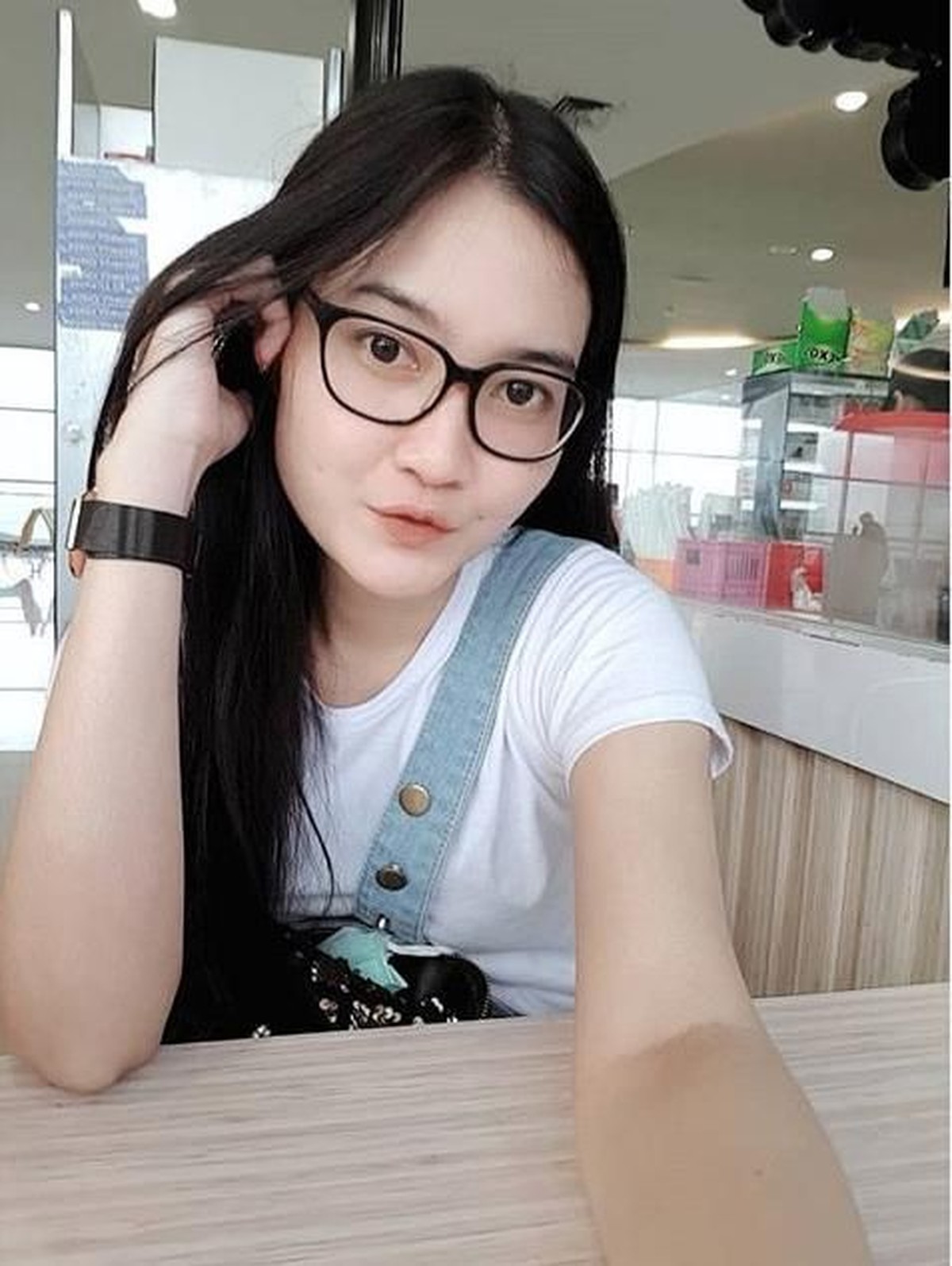 Beberapa potret penyanyi dangdut Nella Kharisma yang tetap cantik walau tanpa make-up alias polos&period;