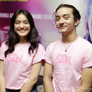 Mesra dan Bikin Baper, Mawar de Jongh & Bryan Domani Jawab Isu Pacaran