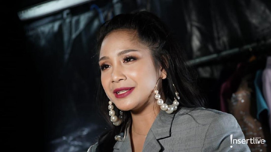 Nagita Slavina tampil di Konser Korean Wave 2019 di Trans TV.