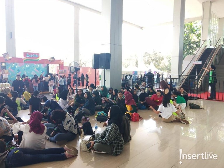 Antusiasme Penonton Jelang Konser Korean Wave 2019 Konser Korean Wave 2019 Trans TV bersama Ruang Guru akan digelar nanti malam, Selasa (10/9). Menghadirkan boygroup Korea Selatan, NCT Dream.