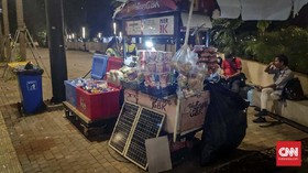 Penonton Timnas di GBK Sepi, Pedagang Rugi