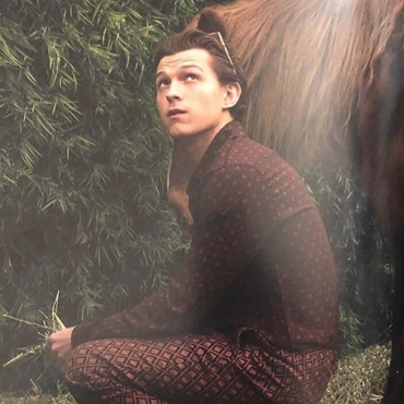 Bukan Zendaya, Inikah Kekasih Baru Tom Holland?