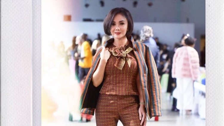 Jangan pernah malu jadi janda, seperti pesan Yuni Shara.