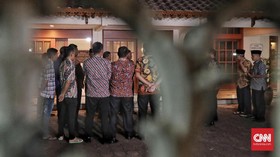Kerabat Mulai Berdatangan ke Rumah Duka BJ Habibie