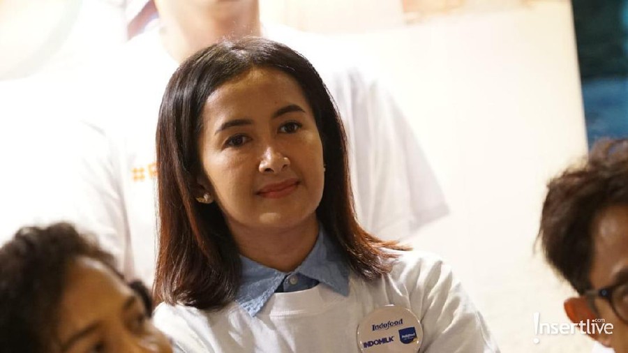 Widi Mulia ajak masyarakat untuk tenang dan tidak panik karena wabah virus corona yang merebak di Indonesia.