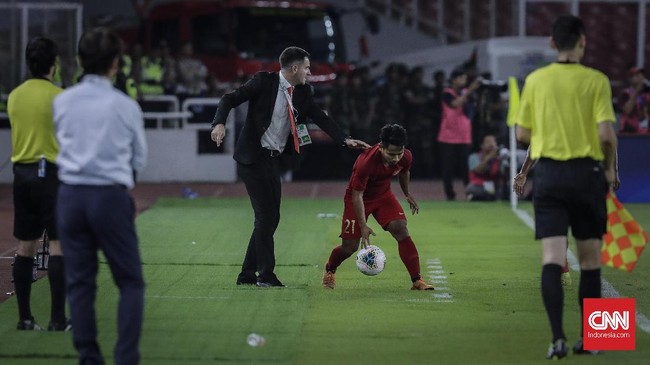 Timnas Indonesia akan melanjutkan program milik pelatih Simon McMenemy jelang pertandingan melawan Malaysia di Kualifikasi Piala Dunia 2022.