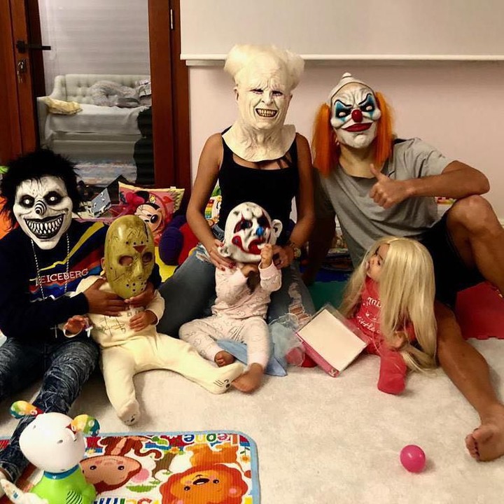 <p><em>Hiii..</em> Seram! Tapi kocak ya, Bun, cara Ronaldo dan keluarga merayakan Halloween. (Foto: Instagram @cristiano)</p>