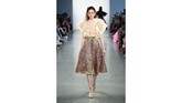 FOTO: 4 Desainer Indonesia 'Warnai' New York Fashion Week Empat desainer Indonesia unjuk gigi di ajang New York Fashion Week: The Shows, yaitu 2Madison Avenue, Yogiswari P, Ayumi, dan Julianto.