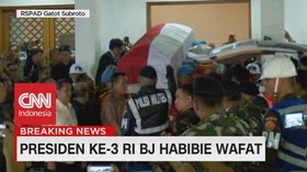 VIDEO: Dari RSPAD, Jenazah BJ Habibie di Bawa ke Rumah Duka