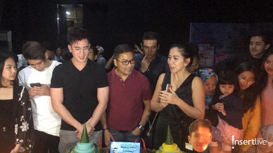Curahan Hati Verrell Bramasta Tak Ada yang Ingat Ulang Tahunnya Verrell Bramasta sedih karena tak ada yang mengingatnya.