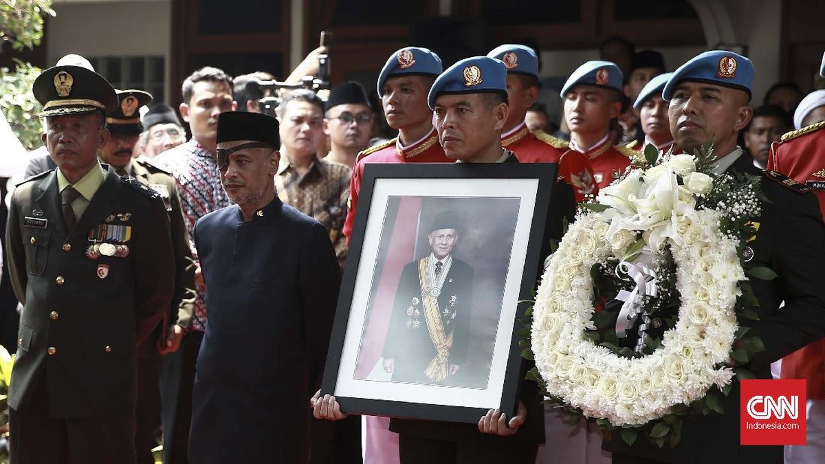 FOTO: Upacara Militer untuk BJ Habibie di TMP Kalibata