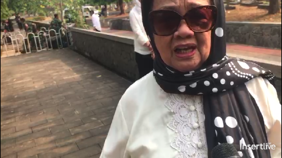 Adik ke-6 BJ Habibie, Sri Soedarsono mengatakan tak menyangka bahwa sang kakak akan pergi secepat ini.