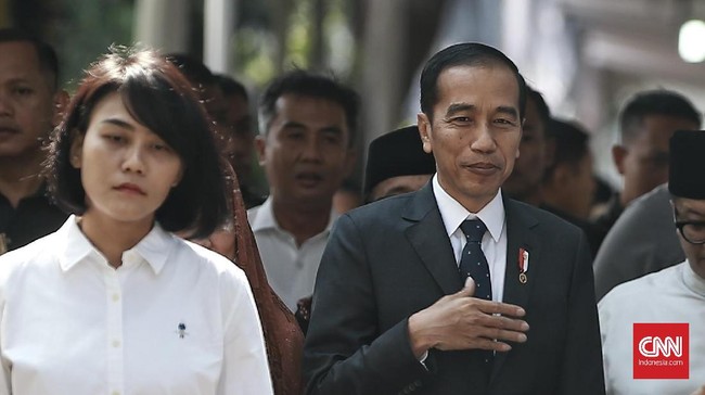 Jokowi menyebut Imam Nahrawi sudah menemuinya di Istana sekaligus menyerahkan surat pengunduran diri sebagai Menpora usai jadi tersangka korupsi.