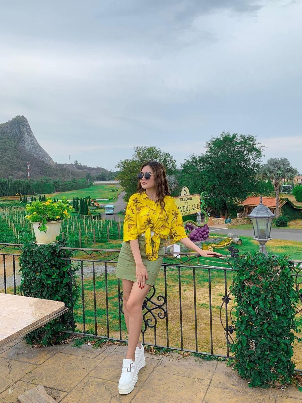 Nella Kharisma dikenal sebagai salah satu penyanyi dangdut yang gemar pergi liburan&period; Berikut ini ada sejumlah potret penampilannya ketika sedang berlibur&period;