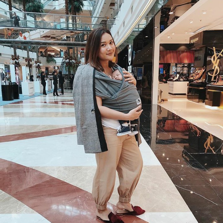 Pemeran Bibu 'TOP' Fitria Ayu dikaruniai anak laki-laki pada Maret 2019 lalu. (Foto: Instagram @fitriaayuu)