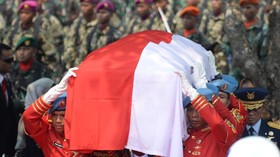 Megawati dan SBY Duduk Sebaris di Pemakaman Habibie