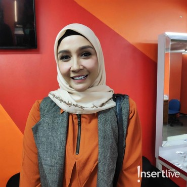 Kata Psikolog tentang Anak Elvy Sukaesih yang Ngamuk di Warung