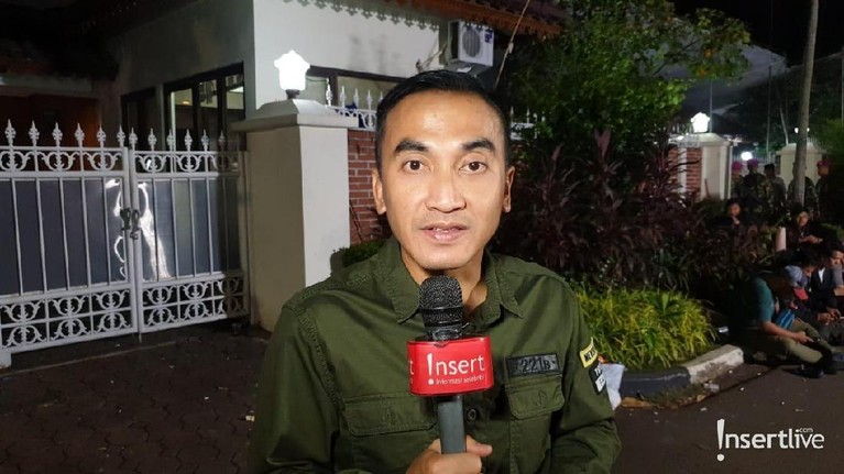 Deretan Tokoh dan Artis Melayat ke Rumah Duka BJ Habibie Meninggalnya Presiden Ketiga Republik Indonesia, BJ Habibie meninggalkan duka yang mendalam bagi bangsa Indonesia.