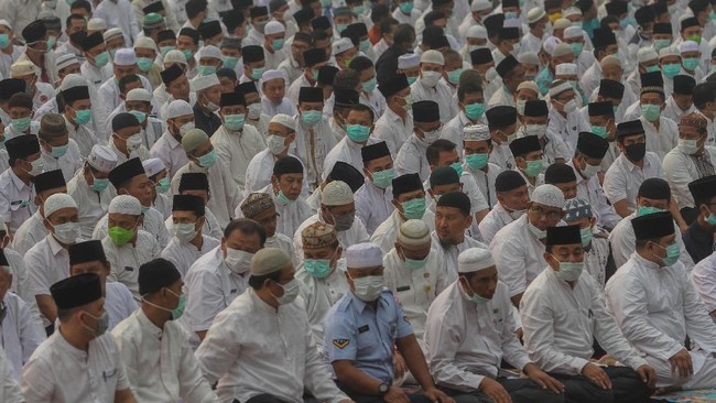 FOTO: Kabut Asap Karhutla yang Makin Pekat di Riau