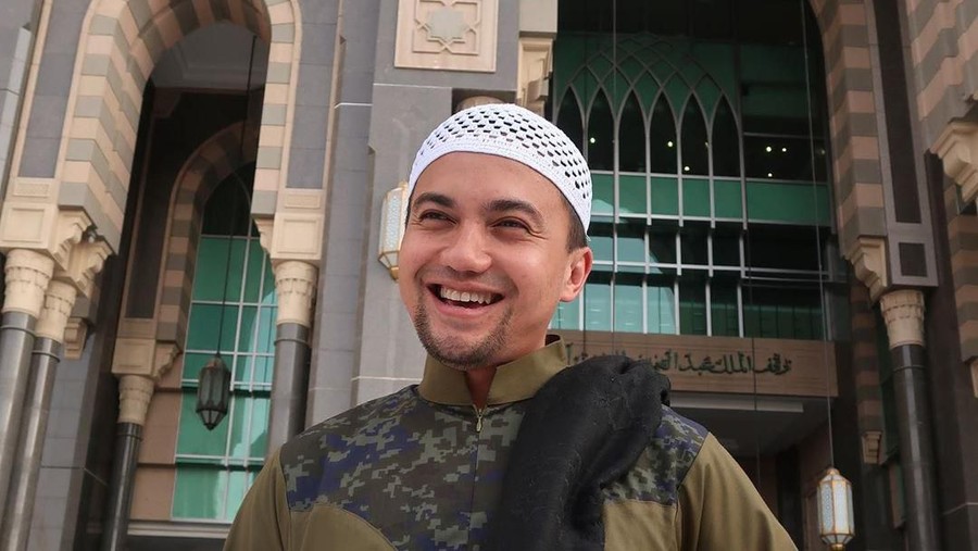 Sahrul Gunawan mengaku sangat menyesal putus dari Intan Nuraini. Ingin balikan tapi nggak bisa.