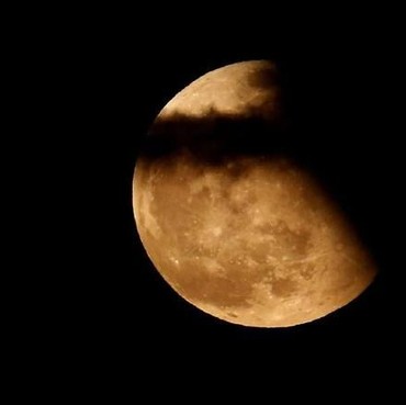 Fenomena Bulan Purnama Langka saat Friday the 13th