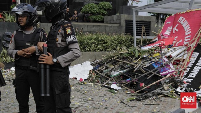 FOTO : Aksi Berujung Rusuh di Gedung KPK