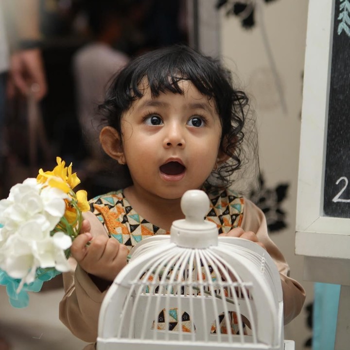 Shakila Azzahra Kurniawan lahir pada 15 Desember 2015. (Foto: Instagram @shakilaazzahrakurniawan)