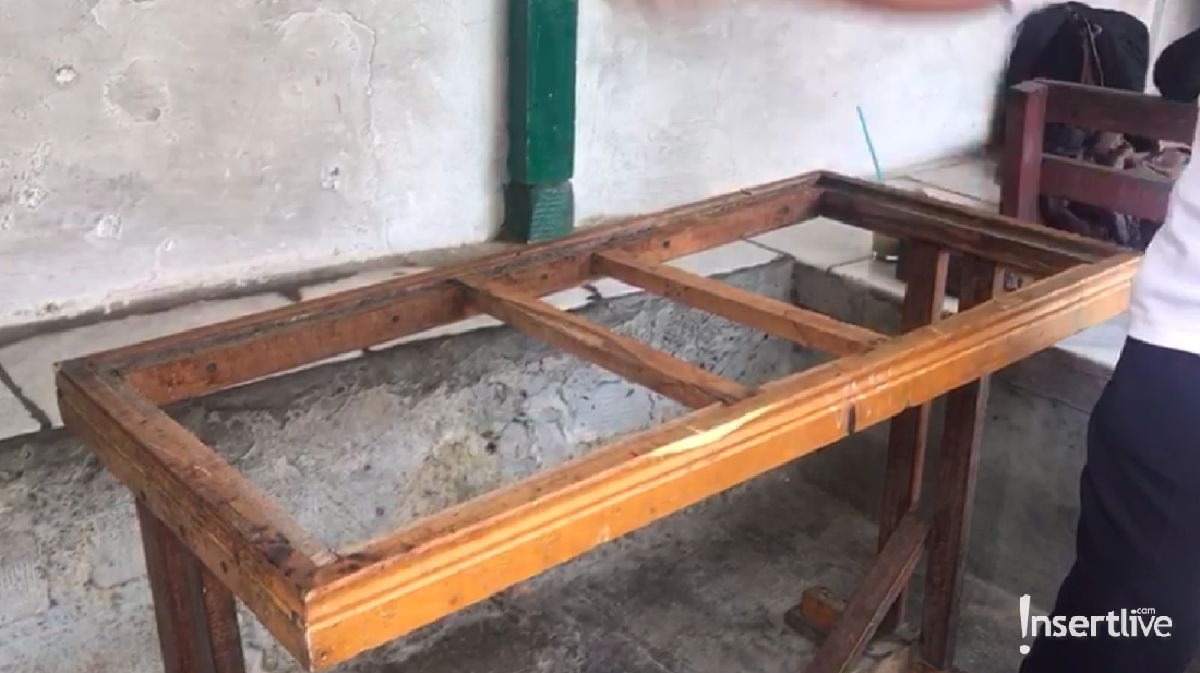 Berikut ini foto-foto kerusakan yang disebabkan Haidar&comma; putra Elvy Sukaesih&period;