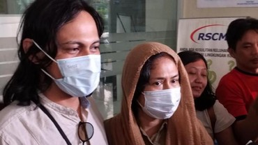 img-title Ria Irawan Sempat Liburan ke Bali bersama Keluarga