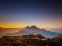 Duh, Pendaki Gunung Prau Rela Nggak Makan Demi Sleeping Bag