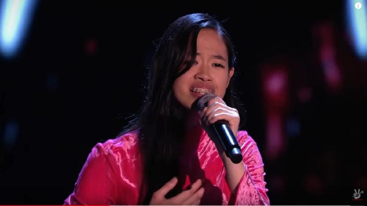 Christin merasa sangat bangga melihat Claudia Emanuella berhasil memenangkan The Voice Jerman. Simak cerita ibunda Claudia di sini ya, Bun.