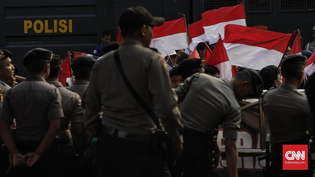 Polisi mengimbau semua pihak tidak menggelar demo di Gedung KPK pada hari libur, namun polisi menyebut akan fleksibel bila tetap ada yang kukuh berdemo.