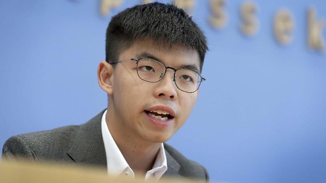 Aktivis Hong Kong, Joshua Wong, meminta Presiden AS Donald Trump untuk mencantumkan "pasal HAM" dalam perjanjian dagang dengan China.