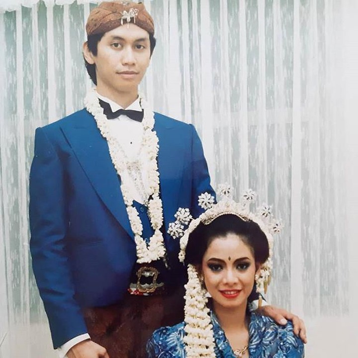 <p>Selama ini mereka berjanji dalam suka dan duka, terus saling mengasuh dan mengasihi. Serta saling menyesuaikan di setiap fase kehidupan. (Foto: Instagram @memes605)     </p>