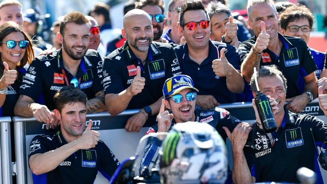 FOTO: Vinales Rebut Pole, Rossi dan Marquez Ribut di Misano