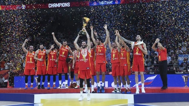 Timnas bola basket Spanyol menjadi juara Piala Dunia Basket 2019 setelah mengalahkan Argentina 95-75 di Wukesong Arena, Minggu (15/9).