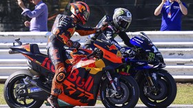 FOTO: Vinales Rebut Pole, Rossi dan Marquez Ribut di Misano