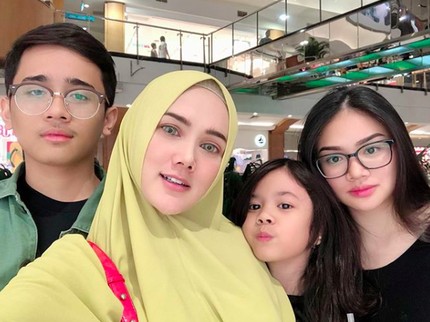 4 Cerita di Balik Kontroversi Pelantikan Mulan Jameela