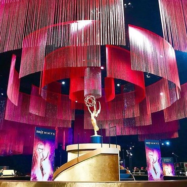 Patuhi Protokol Kesehatan, Presenter Emmy Awards 2020 Bakal Pakai APD