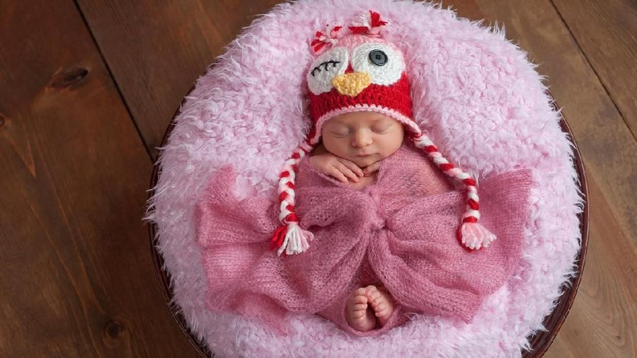 25 Inspirasi Nama Bayi Perempuan Awalan C dengan Makna Bersinar