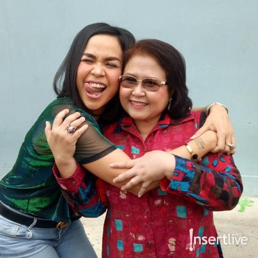 Cerita Ibunda Saat Melaney Ricardo Terbawa Kasus Nikita - Elza Syarief