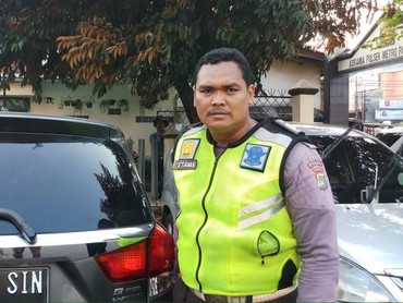 Akui Salah, Pengendara Menangis dan Minta Maaf ke Bripda Eka Setiawan