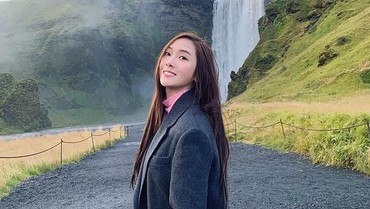 img-title Jessica Jung Ulang Tahun, Jennie BLACKPINK Beri Kejutan