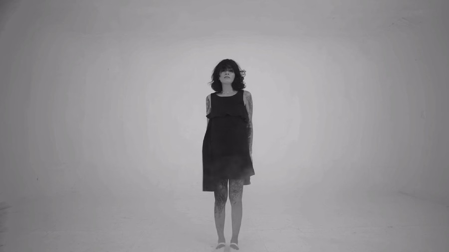 Penampilan Tiga Setia Gara di Lagu Jalang